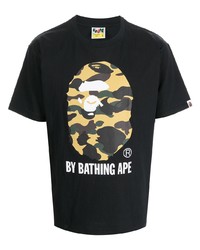 schwarzes bedrucktes T-Shirt mit einem Rundhalsausschnitt von A Bathing Ape