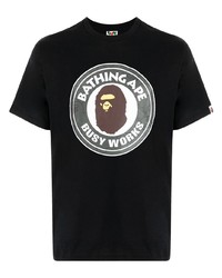 schwarzes bedrucktes T-Shirt mit einem Rundhalsausschnitt von A Bathing Ape