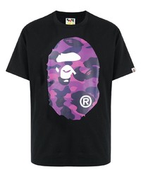 schwarzes bedrucktes T-Shirt mit einem Rundhalsausschnitt von A Bathing Ape