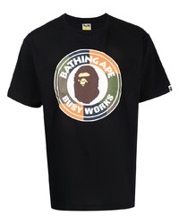 schwarzes bedrucktes T-Shirt mit einem Rundhalsausschnitt von A Bathing Ape