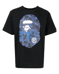 schwarzes bedrucktes T-Shirt mit einem Rundhalsausschnitt von A Bathing Ape