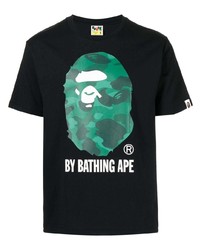 schwarzes bedrucktes T-Shirt mit einem Rundhalsausschnitt von A Bathing Ape