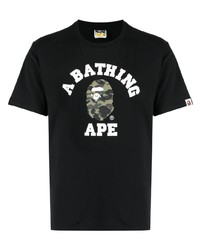 schwarzes bedrucktes T-Shirt mit einem Rundhalsausschnitt von A Bathing Ape