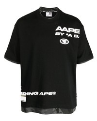 schwarzes bedrucktes T-Shirt mit einem Rundhalsausschnitt von A Bathing Ape