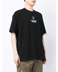 schwarzes bedrucktes T-Shirt mit einem Rundhalsausschnitt von AAPE BY A BATHING APE