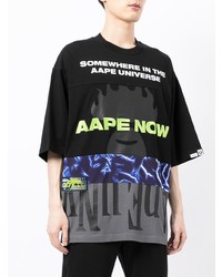 schwarzes bedrucktes T-Shirt mit einem Rundhalsausschnitt von AAPE BY A BATHING APE