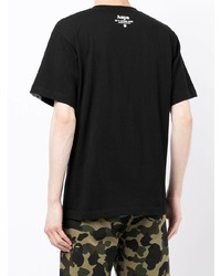 schwarzes bedrucktes T-Shirt mit einem Rundhalsausschnitt von AAPE BY A BATHING APE