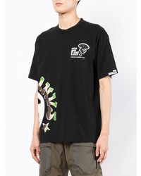 schwarzes bedrucktes T-Shirt mit einem Rundhalsausschnitt von AAPE BY A BATHING APE