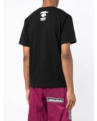 schwarzes bedrucktes T-Shirt mit einem Rundhalsausschnitt von AAPE BY A BATHING APE