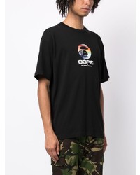 schwarzes bedrucktes T-Shirt mit einem Rundhalsausschnitt von AAPE BY A BATHING APE