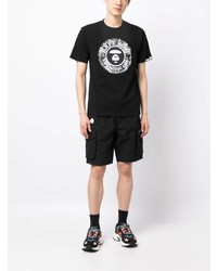 schwarzes bedrucktes T-Shirt mit einem Rundhalsausschnitt von AAPE BY A BATHING APE