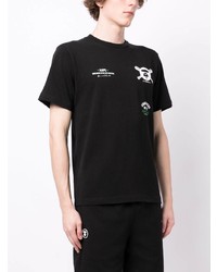 schwarzes bedrucktes T-Shirt mit einem Rundhalsausschnitt von AAPE BY A BATHING APE