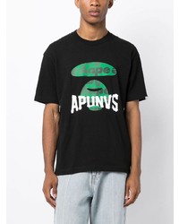 schwarzes bedrucktes T-Shirt mit einem Rundhalsausschnitt von AAPE BY A BATHING APE