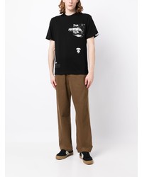 schwarzes bedrucktes T-Shirt mit einem Rundhalsausschnitt von AAPE BY A BATHING APE