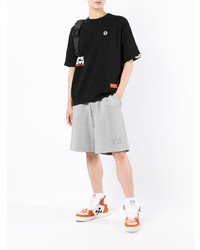 schwarzes bedrucktes T-Shirt mit einem Rundhalsausschnitt von AAPE BY A BATHING APE