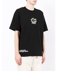 schwarzes bedrucktes T-Shirt mit einem Rundhalsausschnitt von AAPE BY A BATHING APE