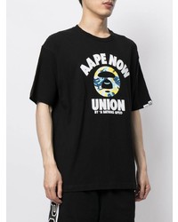 schwarzes bedrucktes T-Shirt mit einem Rundhalsausschnitt von AAPE BY A BATHING APE