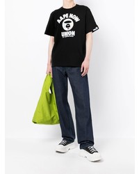 schwarzes bedrucktes T-Shirt mit einem Rundhalsausschnitt von AAPE BY A BATHING APE