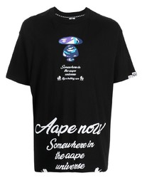 schwarzes bedrucktes T-Shirt mit einem Rundhalsausschnitt von AAPE BY A BATHING APE