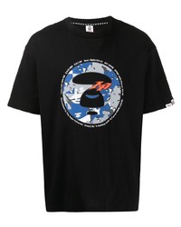 schwarzes bedrucktes T-Shirt mit einem Rundhalsausschnitt von AAPE BY A BATHING APE