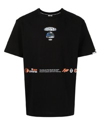 schwarzes bedrucktes T-Shirt mit einem Rundhalsausschnitt von AAPE BY A BATHING APE