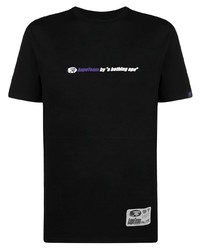 schwarzes bedrucktes T-Shirt mit einem Rundhalsausschnitt von AAPE BY A BATHING APE