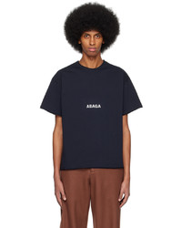 schwarzes bedrucktes T-Shirt mit einem Rundhalsausschnitt von ABAGA VELLI
