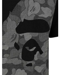 schwarzes bedrucktes T-Shirt mit einem Rundhalsausschnitt von A Bathing Ape