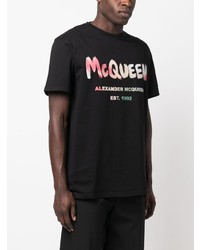 schwarzes bedrucktes T-Shirt mit einem Rundhalsausschnitt von Alexander McQueen