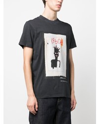 schwarzes bedrucktes T-Shirt mit einem Rundhalsausschnitt von Neuw