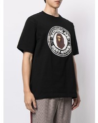 schwarzes bedrucktes T-Shirt mit einem Rundhalsausschnitt von A Bathing Ape