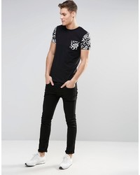 schwarzes bedrucktes T-Shirt mit einem Rundhalsausschnitt von Asos