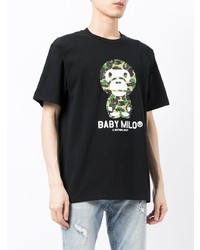 schwarzes bedrucktes T-Shirt mit einem Rundhalsausschnitt von A Bathing Ape