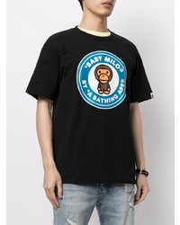 schwarzes bedrucktes T-Shirt mit einem Rundhalsausschnitt von A Bathing Ape