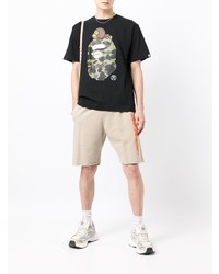 schwarzes bedrucktes T-Shirt mit einem Rundhalsausschnitt von A Bathing Ape