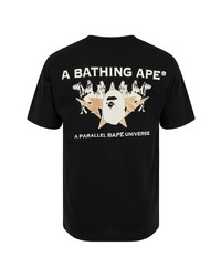 schwarzes bedrucktes T-Shirt mit einem Rundhalsausschnitt von A Bathing Ape