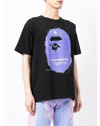 schwarzes bedrucktes T-Shirt mit einem Rundhalsausschnitt von A Bathing Ape