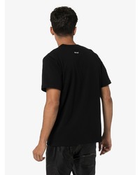 schwarzes bedrucktes T-Shirt mit einem Rundhalsausschnitt von Sacai