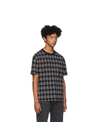 schwarzes bedrucktes T-Shirt mit einem Rundhalsausschnitt von McQ Alexander McQueen