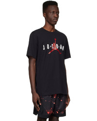 schwarzes bedrucktes T-Shirt mit einem Rundhalsausschnitt von NIKE JORDAN