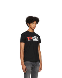 schwarzes bedrucktes T-Shirt mit einem Rundhalsausschnitt von Diesel