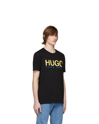 schwarzes bedrucktes T-Shirt mit einem Rundhalsausschnitt von Hugo