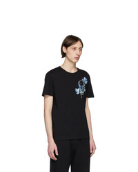 schwarzes bedrucktes T-Shirt mit einem Rundhalsausschnitt von Alexander McQueen