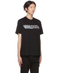 schwarzes bedrucktes T-Shirt mit einem Rundhalsausschnitt von Versace