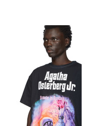 schwarzes bedrucktes T-Shirt mit einem Rundhalsausschnitt von Vyner Articles