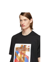 schwarzes bedrucktes T-Shirt mit einem Rundhalsausschnitt von Burberry