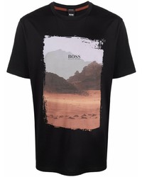 schwarzes bedrucktes T-Shirt mit einem Rundhalsausschnitt von BOSS