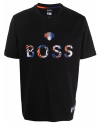 schwarzes bedrucktes T-Shirt mit einem Rundhalsausschnitt von BOSS