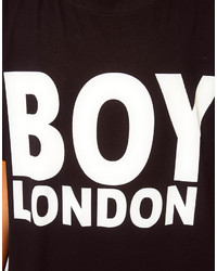 schwarzes bedrucktes T-Shirt mit einem Rundhalsausschnitt von Boy London