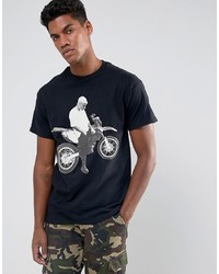 schwarzes bedrucktes T-Shirt mit einem Rundhalsausschnitt von Bravado Tour Merch